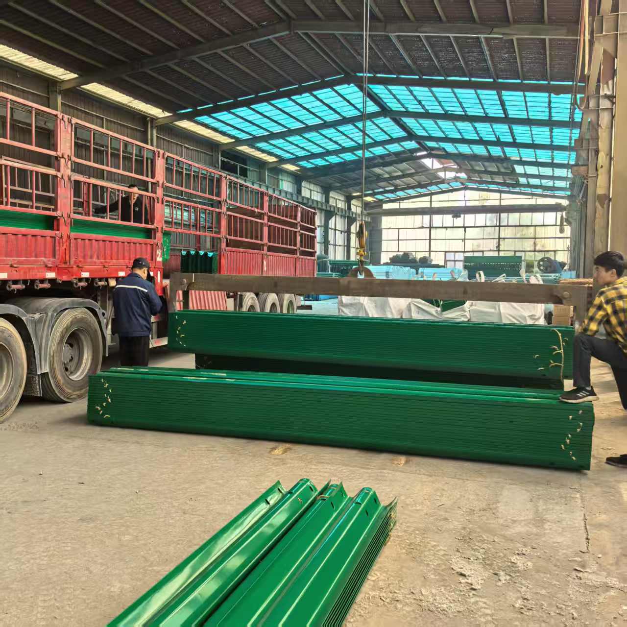 庆阳市公路护栏双波波形护栏 - 厂家